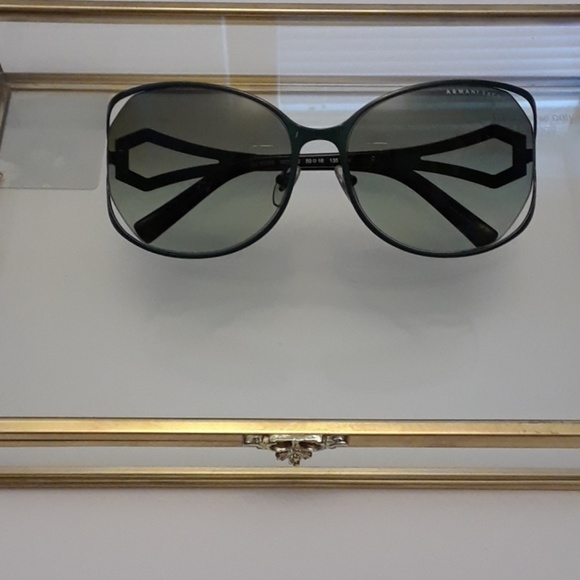 New ?Armani Exchange sunnies? main image 5